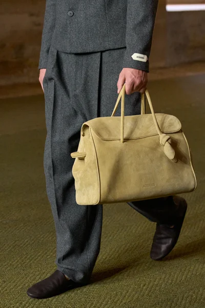 Look 63